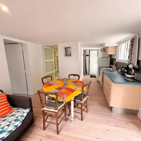 Apartmán T2 Rdc A 700m Porteau, Jardin Clos, Calme, Renove En 2025